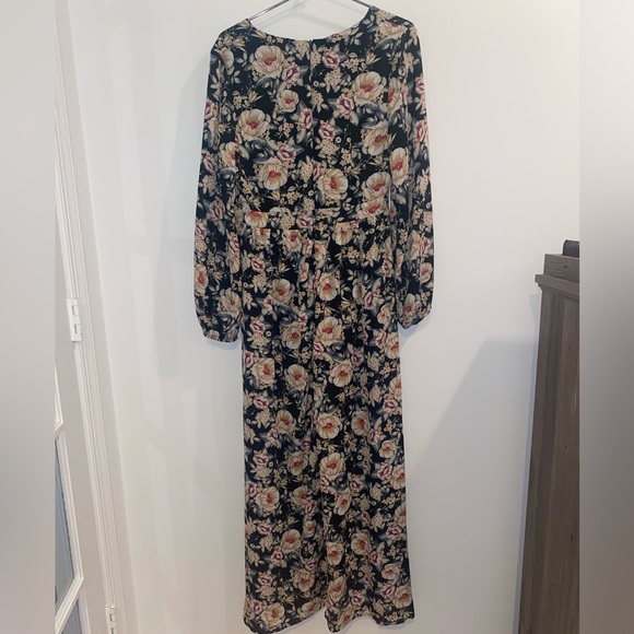 Altar'd State Walk Through Maxi Dress/Romper
Green Pink Floral Print Size Small - Picture 11 of 15